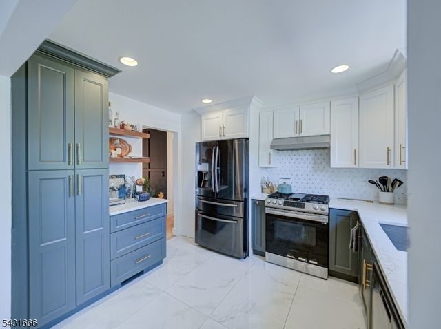 1897 Bell Pl, South Plainfield Boro, NJ 07080
