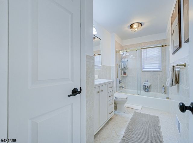 1897 Bell Pl, South Plainfield Boro, NJ 07080