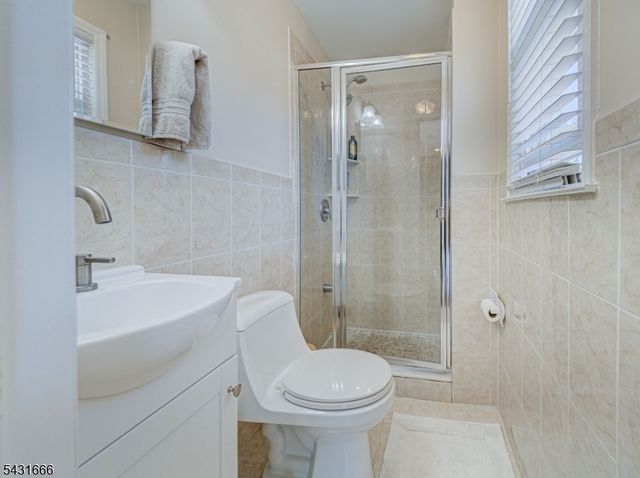 1897 Bell Pl, South Plainfield Boro, NJ 07080