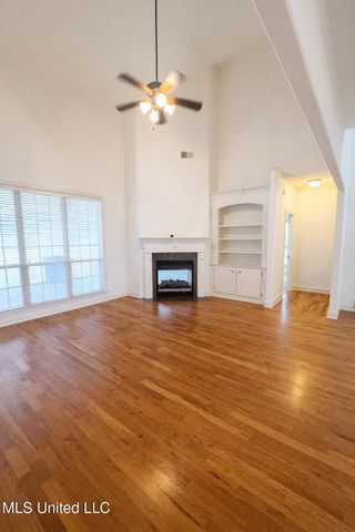 4902 Waterstone Drive, Olive Branch, MS 38654