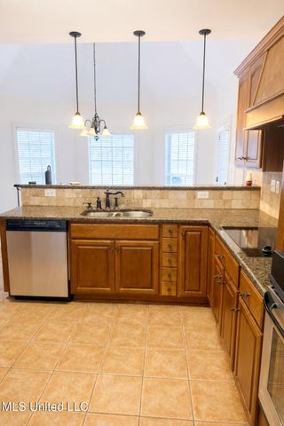 4902 Waterstone Drive, Olive Branch, MS 38654