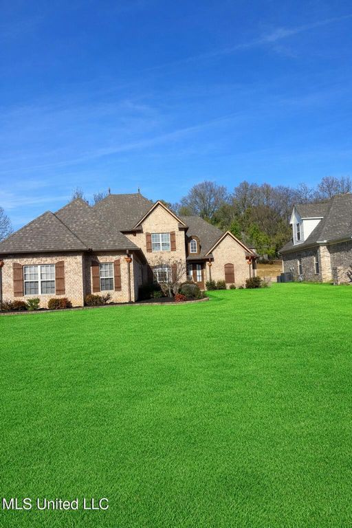4902 Waterstone Drive, Olive Branch, MS 38654