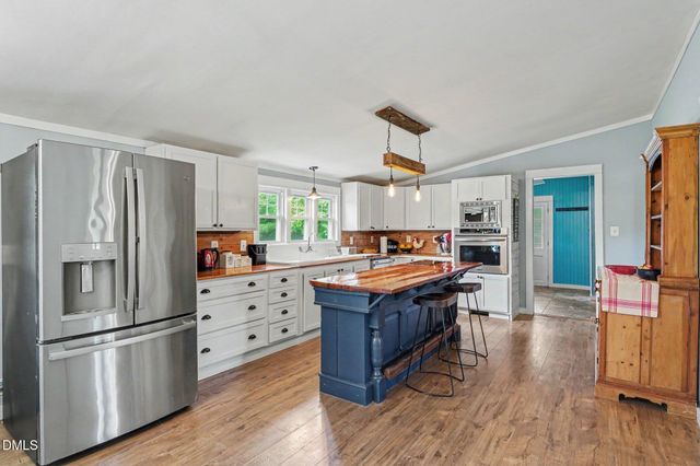 7740 Hornaday Trail, Liberty, NC 27298