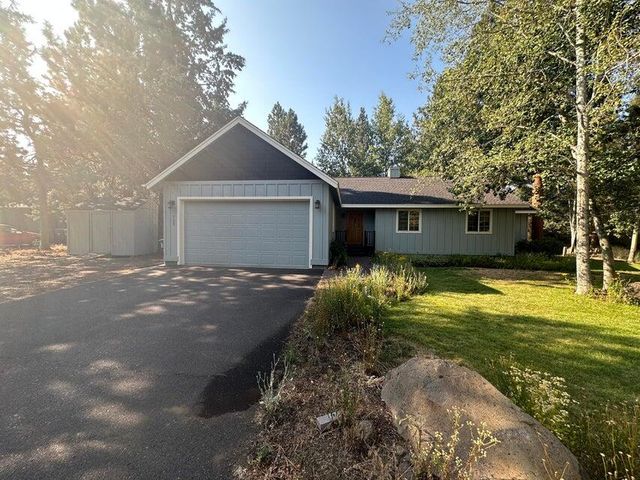 711 E Tyee Drive, Sisters, OR 97759
