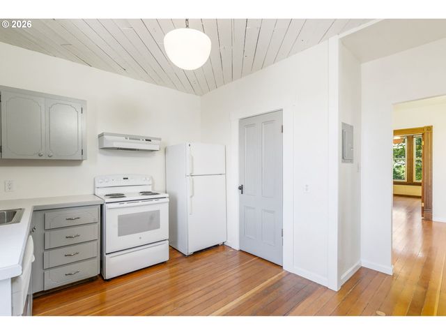3206 S KELLY Ave, Portland, OR 97239