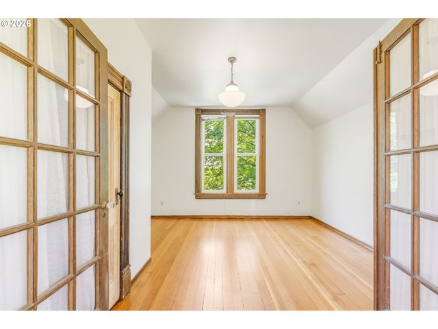 3206 S KELLY Ave, Portland, OR 97239