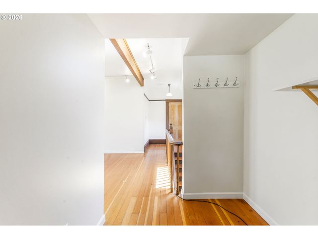 3206 S KELLY Ave, Portland, OR 97239