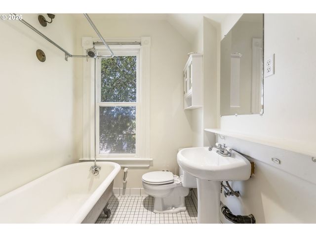 3206 S KELLY Ave, Portland, OR 97239