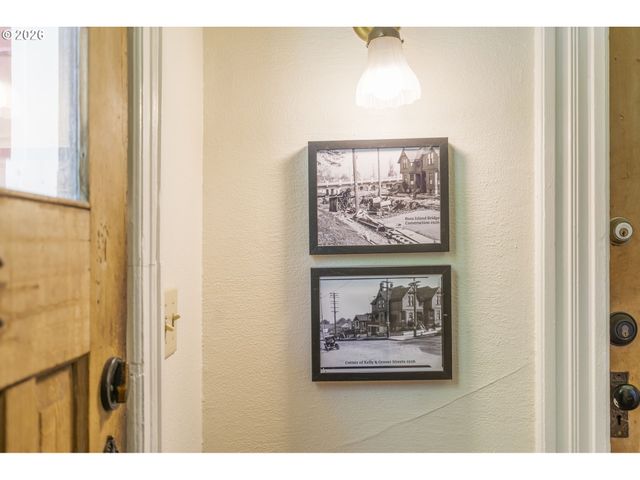 3206 S KELLY Ave, Portland, OR 97239