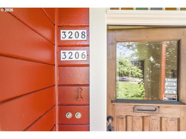 3206 S KELLY Ave, Portland, OR 97239