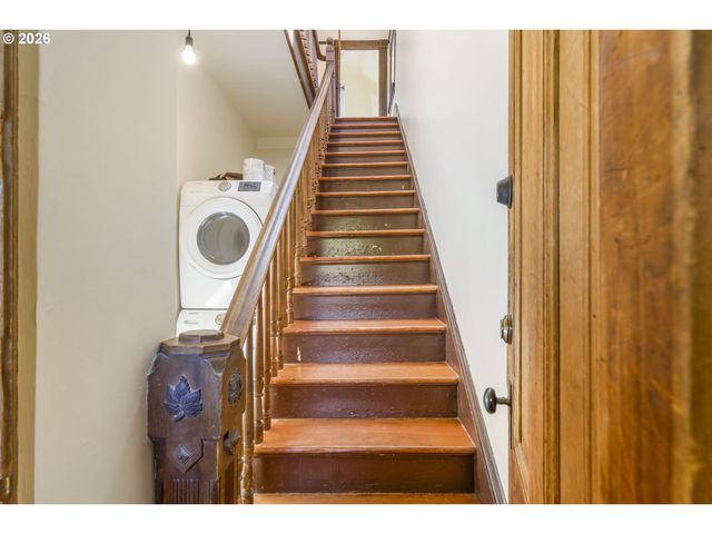 3206 S KELLY Ave, Portland, OR 97239