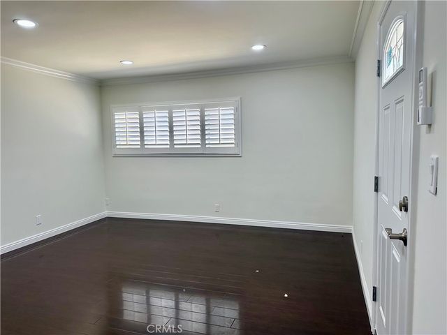 2726 N Brighton St, Burbank, CA 91504