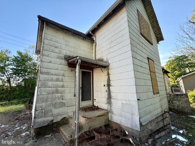 215 BERLIN RD, Clementon, NJ 08021