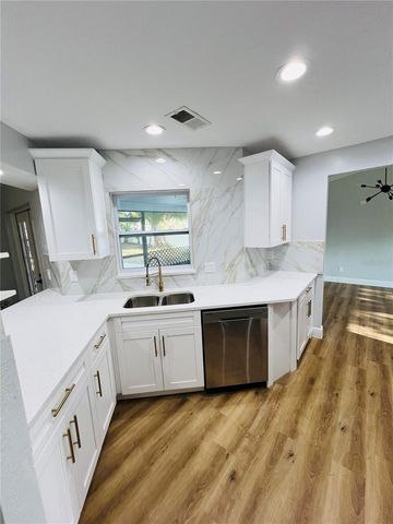 12195 71ST WAY, Largo, FL 33773