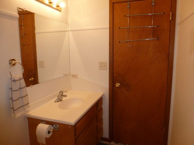 16212 Trumbull Avenue, Markham, IL 60428