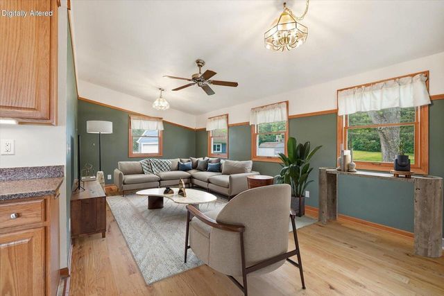534 Peters DRIVE, Waukesha, WI 53188