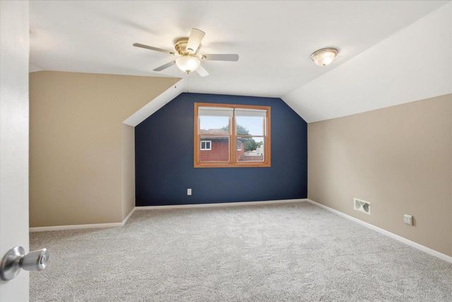 534 Peters DRIVE, Waukesha, WI 53188