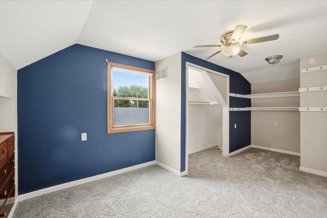 534 Peters DRIVE, Waukesha, WI 53188
