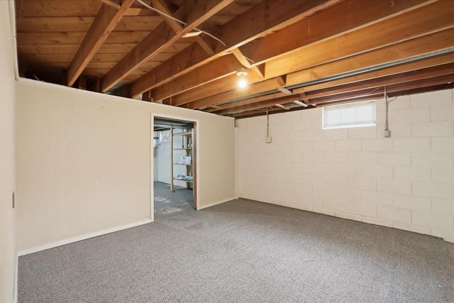534 Peters DRIVE, Waukesha, WI 53188