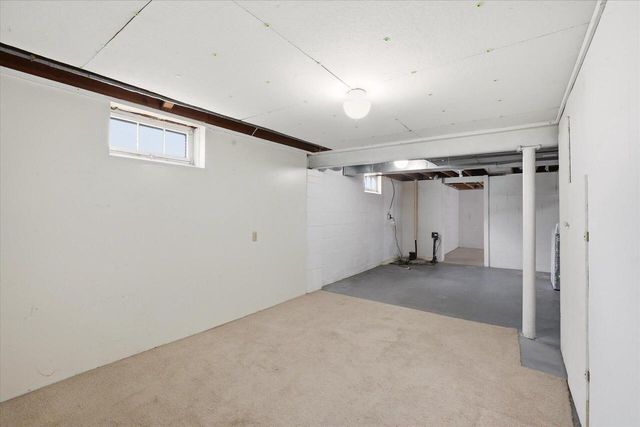 534 Peters DRIVE, Waukesha, WI 53188
