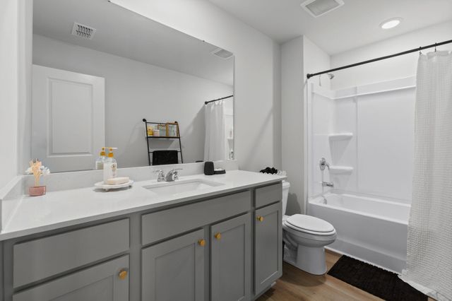 746 Meadowbrook Lane, Summerville, SC 29486
