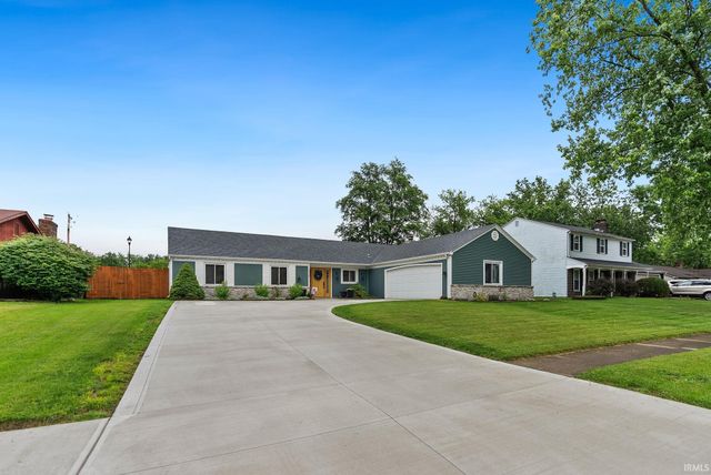 3332 Chelmsford Place, Fort Wayne, IN 46815