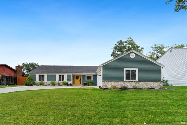 3332 Chelmsford Place, Fort Wayne, IN 46815