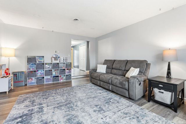 3332 Chelmsford Place, Fort Wayne, IN 46815