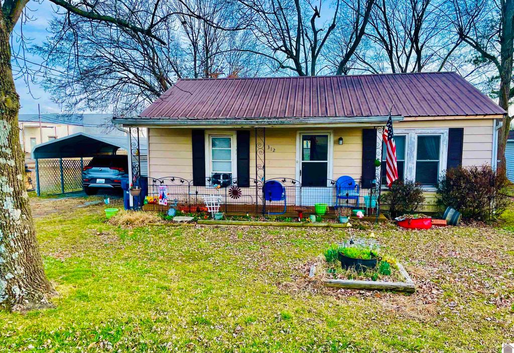 312 Drivers Lane, Mayfield, KY 42066
