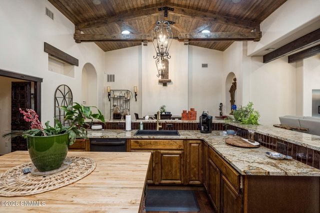 2945 Maddox Loop, Las Cruces, NM 88011