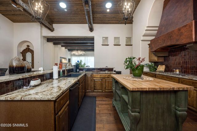 2945 Maddox Loop, Las Cruces, NM 88011