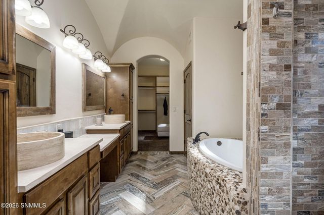 2945 Maddox Loop, Las Cruces, NM 88011