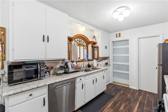 9800 Eastern Avenue, Kansas City, MO 64134