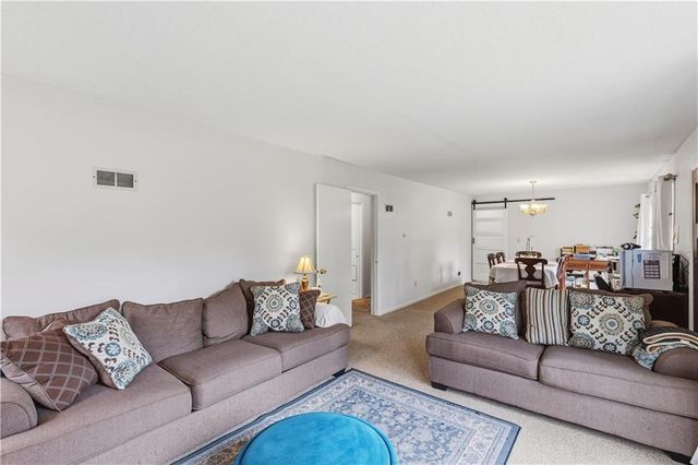 9800 Eastern Avenue, Kansas City, MO 64134