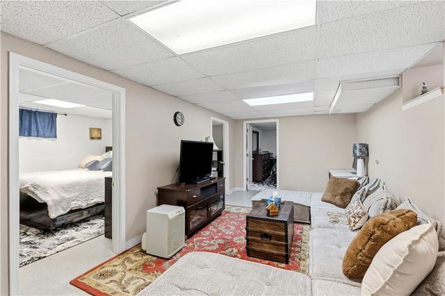 9800 Eastern Avenue, Kansas City, MO 64134