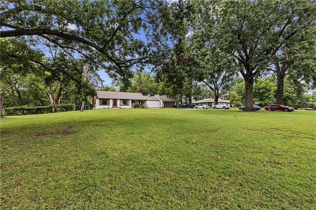 9800 Eastern Avenue, Kansas City, MO 64134
