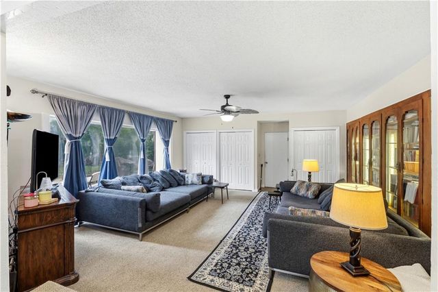 9800 Eastern Avenue, Kansas City, MO 64134