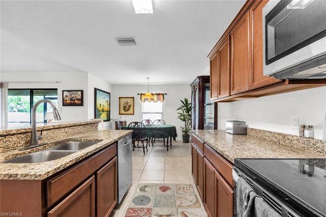 4529 SW 10th AVE, Cape Coral, FL 33914