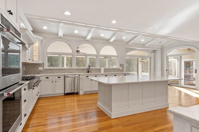 12 Kennedy Lane, Acton, MA 01720