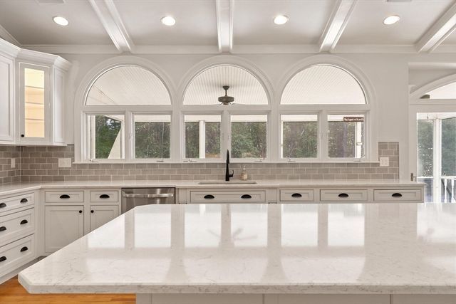 12 Kennedy Lane, Acton, MA 01720