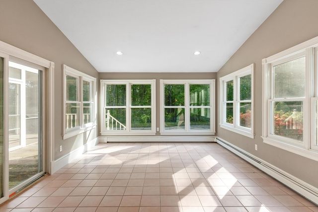 12 Kennedy Lane, Acton, MA 01720