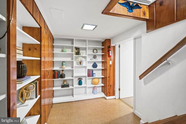 4518 WESTERN AVE, Bethesda, MD 20816