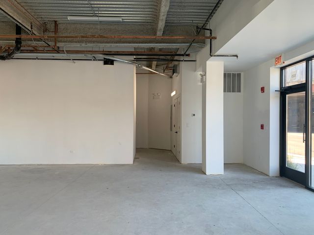 3925 N Pulaski Road, Chicago, IL 60641