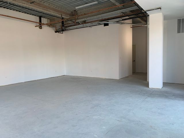 3925 N Pulaski Road, Chicago, IL 60641
