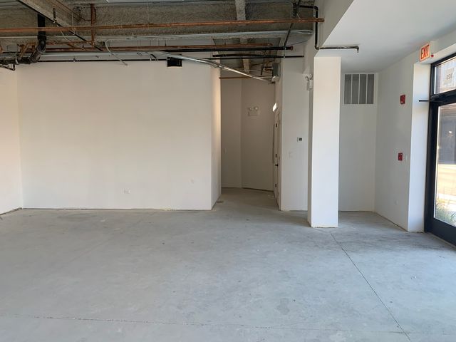 3925 N Pulaski Road, Chicago, IL 60641