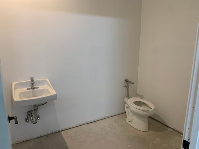 3925 N Pulaski Road, Chicago, IL 60641