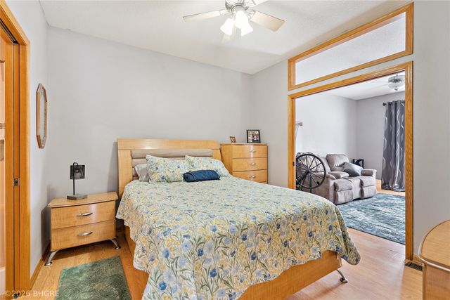 2107 W 4th Avenue, Indianola, IA 50125