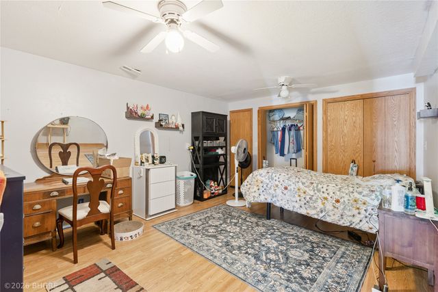 2107 W 4th Avenue, Indianola, IA 50125