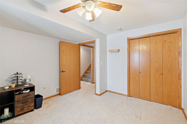 2107 W 4th Avenue, Indianola, IA 50125