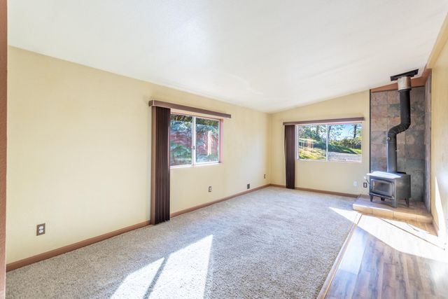 14294 Troy Hills Drive, Bella Vista, CA 96008